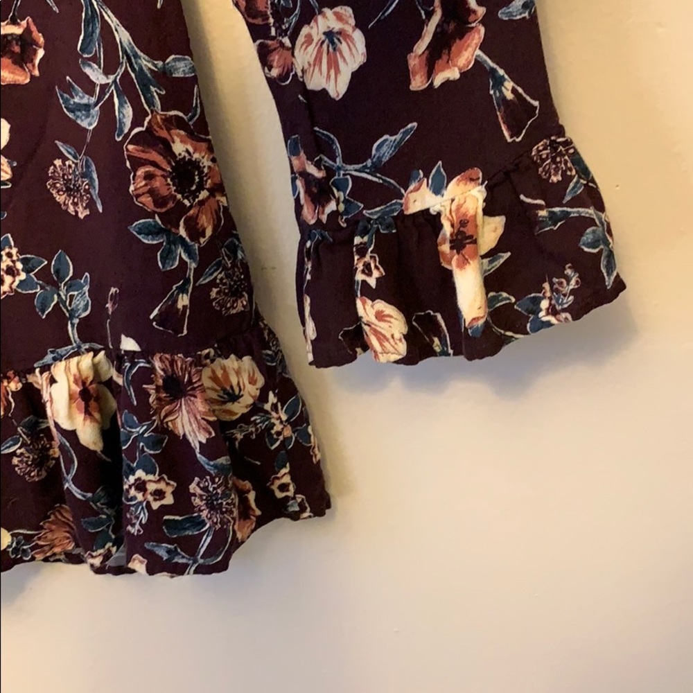 LTBS Floral Ruffle Top - Picture 3 of 4
